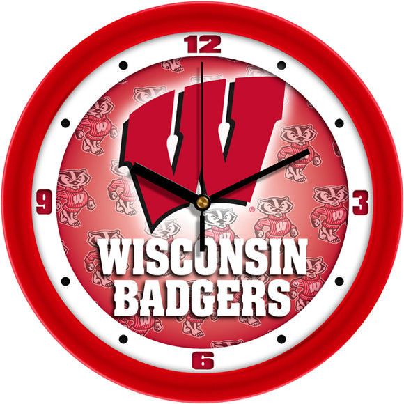 Wisconsin Badgers Wall Clock - Dimension